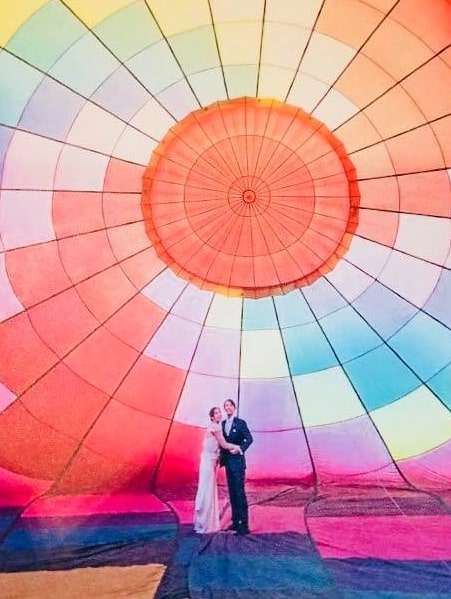This couple came to Seattle to get married in a hot air balloon in Woodinville